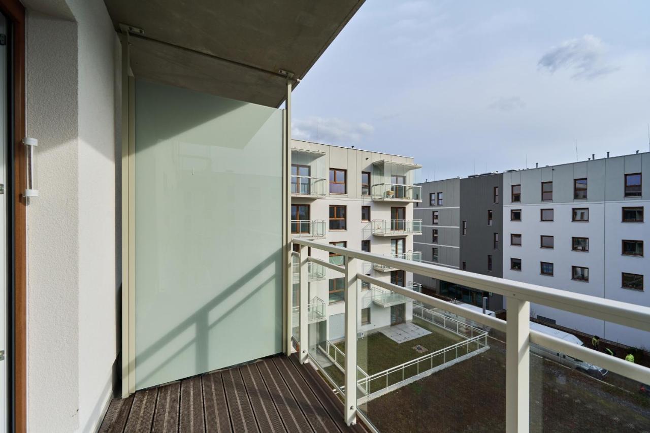 Apartment Wichrowa With Free Garage Wroclaw By Noclegi Renters Breslávia Exterior foto